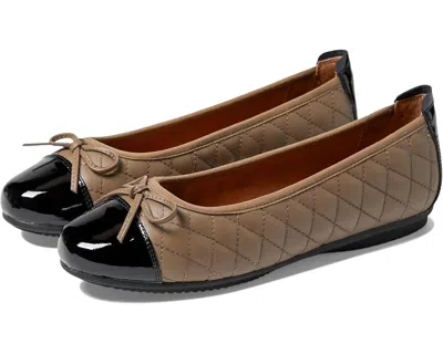 JOSEF SEIBEL WOMEN'S PIPPA 76 FLAT SHOES IN TAUPE/KOMBI CALF/PATENT