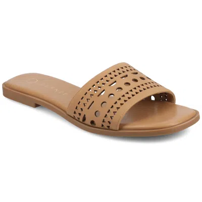 JOURNEE COLLECTION JOURNEE WOMEN'S BRODIE FLAT SANDALS