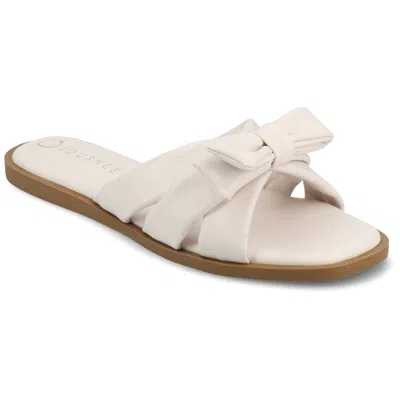 JOURNEE COLLECTION JOURNEE WOMEN'S PRYLIN FLAT SANDALS
