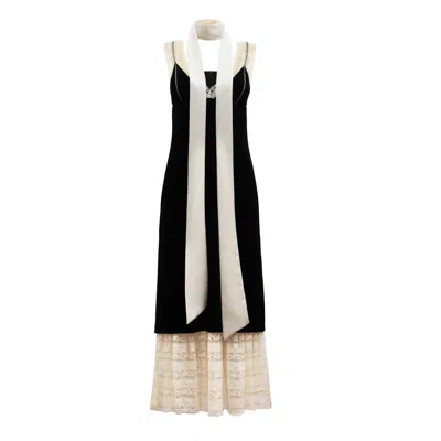 JULIA ALLERT WOMEN'S NEUTRALS / BLACK BLACK VELVET EVENING GOWN DRESS WITH LACE & SCARF