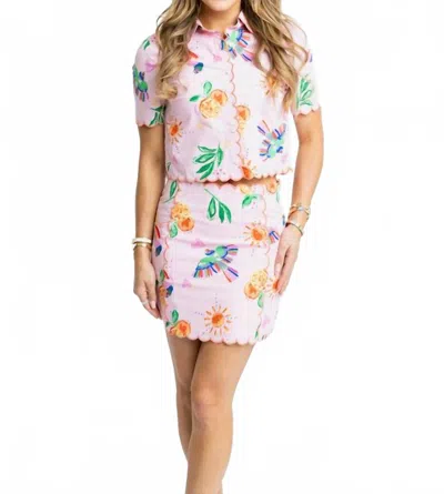 KARLIE TOUCAN FRUIT SCALLOP TOP IN PINK