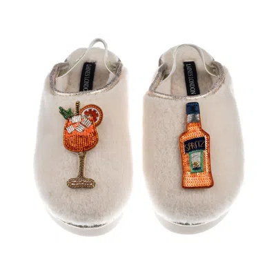 LAINES LONDON WOMEN'S NEUTRALS / WHITE / GOLD FLATFORM CLOUD CLOSED TOE SLIPPERS WITH SUMMER SPRITZ BROOCHES - CRE