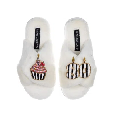 LAINES LONDON WOMEN'S WHITE CLASSIC LAINES SLIPPERS WITH STRIPE 80TH BIRTHDAY & CAKE BROOCHES - CREAM