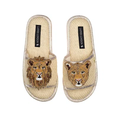 LAINES LONDON WOMEN'S WHITE STRAW BRAIDED SANDALS WITH LION & LIONESS BROOCHES - CREAM