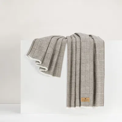 LANDS DOWNUNDER LANDS DOWNUNDER SUTTON PLAID THROW