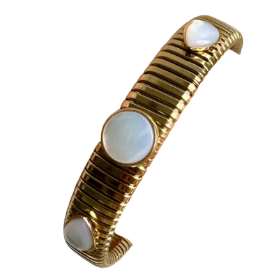 LAURA GRAY WOMEN'S WHITE ROUND & PEAR SHAPED MOTHER OF PEARL GOLD OMEGA BRACELET