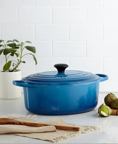 LE CREUSET SIGNATURE ENAMELED CAST IRON 6.75 QT. OVAL FRENCH OVEN