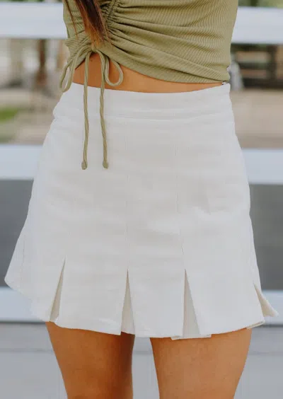 LE LIS BEST IN CLASS CORDUROY TENNIS SKIRT IN CREAM
