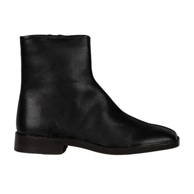 LEMAIRE PIPED ZIPPED BOOTS IN BLACK