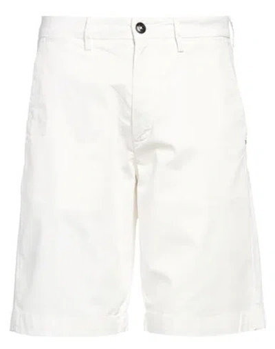 LIU •JO MAN LIU •JO MAN MAN SHORTS & BERMUDA SHORTS WHITE SIZE 46 COTTON, ELASTANE
