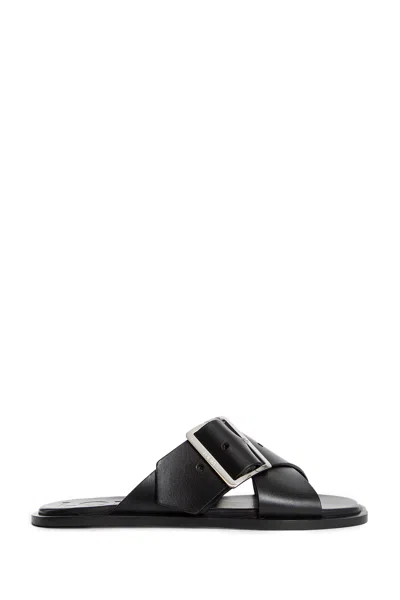LOEWE PETAL BELT FLAT SANDAL IN VEGETABLE-TANNED CALFSKIN