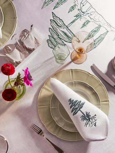 LORETTA CAPONI TUSCANY HAND-EMBROIDERD LINEN TABLECLOTH AND NAPKINS 126IN/3.2M (SET OF 12)