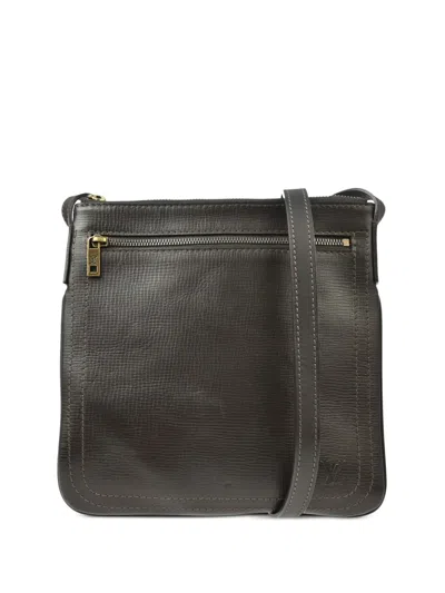 LOUIS VUITTON 2010 UTAH SHAWNEE POCHETTE CROSS BODY BAG