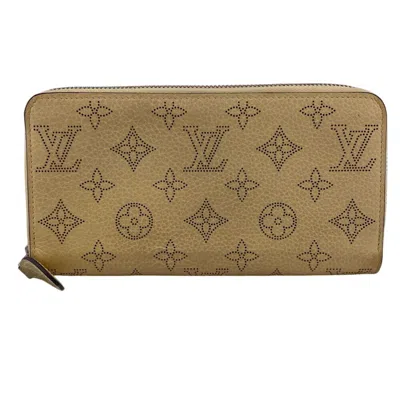 LOUIS VUITTON MAHINA LEATHER LONG WALLET (BI-FOLD) (PRE-OWNED)