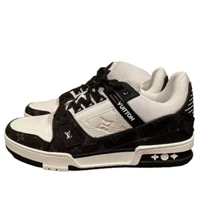 LOUIS VUITTON LOUIS VUITTON Paris Exclusive LV Trainers 'White Black'