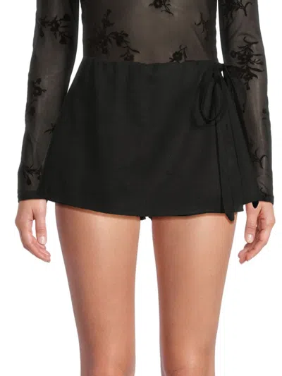 LOVE ADY WOMEN'S LINEN BLEND WRAP SHORTS