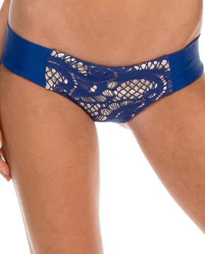 LULI FAMA MODERATE BIKINI BOTTOM IN WANTED AND WILD