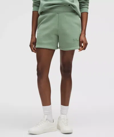 LULULEMON HEAVYWEIGHT FLEECE SWEATSHORT 5"