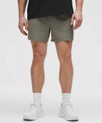 LULULEMON LICENSE TO TRAIN LINERLESS SHORT 5"
