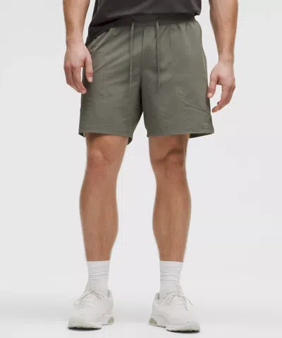 LULULEMON LICENSE TO TRAIN LINERLESS SHORT 7"