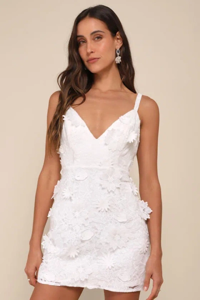 LULUS EXCEEDINGLY LOVELY WHITE APPLIQUE FLORAL BACKLESS MINI DRESS