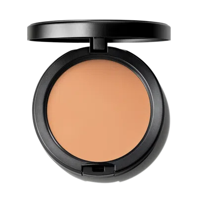MAC COSMETICS MAC STUDIO FIX POWDER PLUS FOUNDATION IN NW22, SIZE: 12G