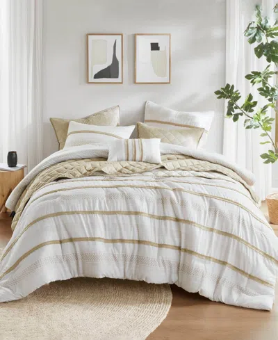 MADISON PARK CAROLINA STRIPE 7-PC. COMFORTER SET, KING/CALIFORNIA KING