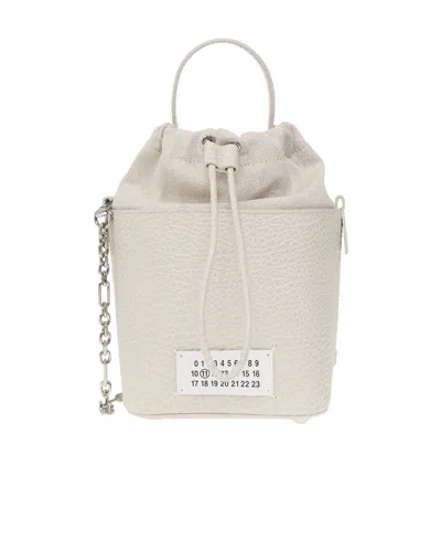 MAISON MARGIELA MAISON MARGIELA 5AC LOGO PATCH BUCKET BAG