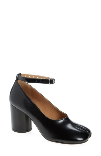 MAISON MARGIELA MAISON MARGIELA TABI ANKLE STRAP PUMP