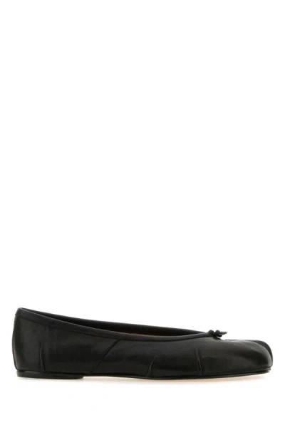 MAISON MARGIELA MAISON MARGIELA WOMAN BLACK LEATHER TABI BALLERINAS