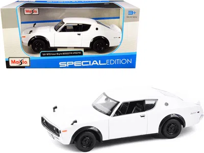 MAISTO 1973 NISSAN SKYLINE 2000GT-R (KPGC110) WHITE "SPECIAL EDITION" SERIES 1/24 DIECAST MODEL CAR BY MAIS