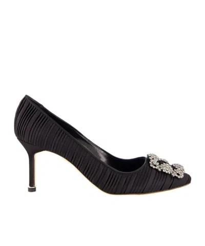 MANOLO BLAHNIK MANOLO BLAHNIK EMBELLISHED HANGISI PUMPS