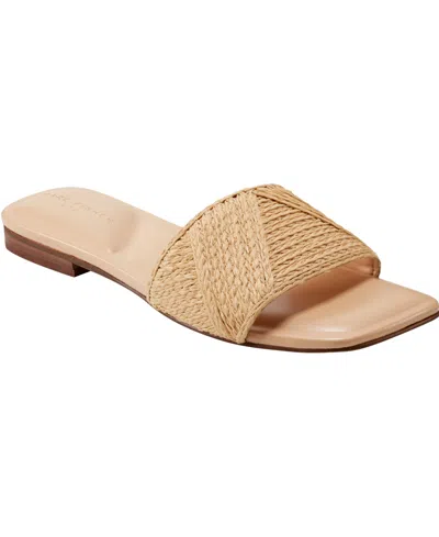 MARC FISHER LTD WOMEN'S MURPHY SQUARE TOE FLAT SANDALS