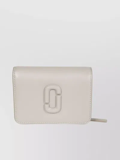 MARC JACOBS LOGO EMBOSSED COMPACT WALLET WITH MULTIPLE SLOTS