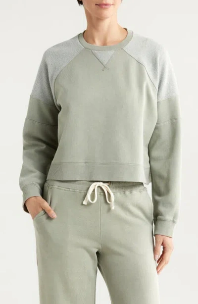 MARINE LAYER MARINE LAYER CLOUD NINE MIXED MEDIA COTTON BLEND CROP SWEATSHIRT