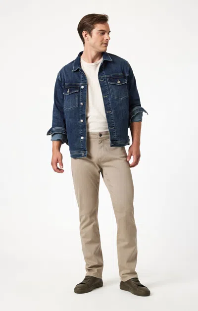 MAVI ZACH STRAIGHT LEG IN SAND CASUAL TWILL