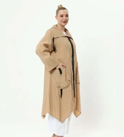MÄDCHENGLÜCK TRENCHCOAT IN ERDFARBEN VON UNSEREM LABEL MÄDCHENGLÜCK