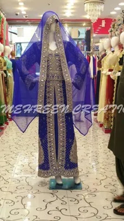 MEHREEN CREATION DUBAI KOSTÜM MODERNE THAWB JILBAB ARABISCHE KAFTAN VON MEHREEN CREATION 4897