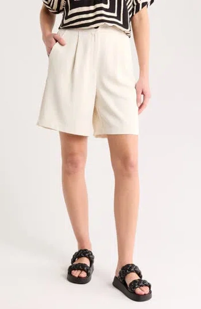 MELLODAY MELLODAY STRETCH WOVEN MID THIGH SHORTS