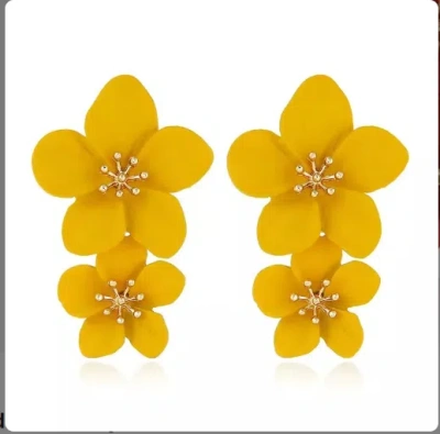 MICHAEL NASH JEWELRY WOMEN'S YELLOW / GOLD OCHRE FLORAL EARRINGS