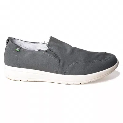MINNETONKA MEN'S EXPANSE SLIP ON SHOES IN GREY