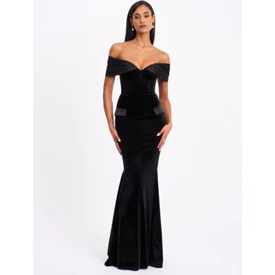 MISS CIRCLE MISS CIRCLE QAMRA VELVET OFF SHOULDER MERMAID MAXI DRESS
