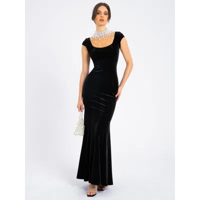 MISS CIRCLE MISS CIRCLE RACHAEL VELVET PEARL EMBELLISHED GOWN
