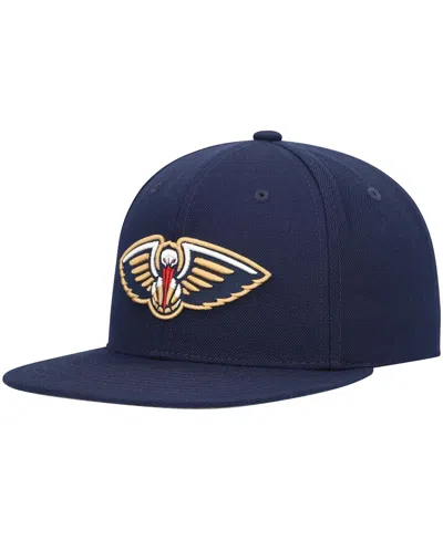 MITCHELL & NESS MEN'S MITCHELL & NESS NAVY NEW ORLEANS PELICANS GROUND 2.0 SNAPBACK HAT