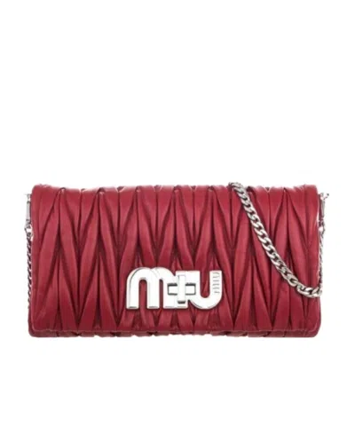 MIU MIU MATELASSÉ LOGO PLEATED SHOULDER BAG