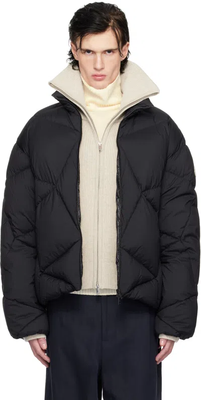 MONCLER BLACK VARDAR GRAPHIC-QUILTED SHORT DOWN JACKET
