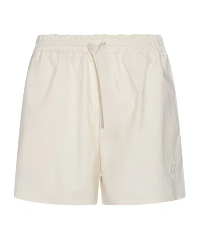 MONCLER MONCLER ELASTIC WAISTBAND FLARED SHORTS