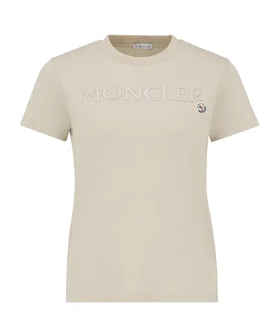 MONCLER MONCLER LOGO EMBROIDERED CREW NECK T-SHIRT
