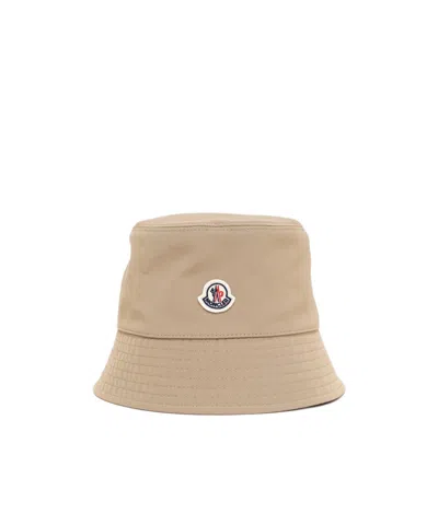 MONCLER MONCLER LOGO PATCH NARROW BRIM BUCKET HAT