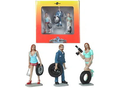 MOTORHEAD MINIATURES MICHELLE, MEG AND GARY TIRE BRIGADE 3 PIECE FIGURINE SET 1/24 BY MOTORHEAD MINIATURES